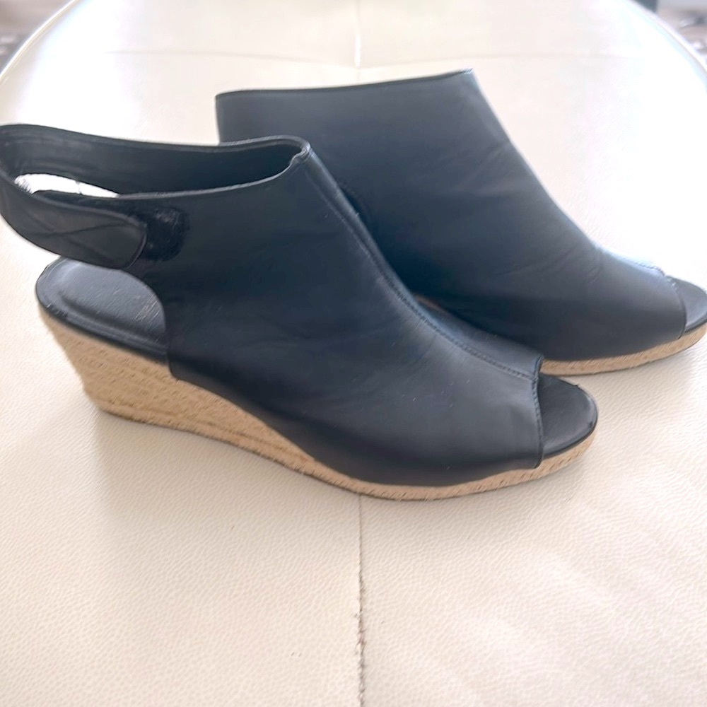 Simply Vera Vera Wang Espadrilles Sandals 7.5 Black Comfort Wedge Stacked Heel